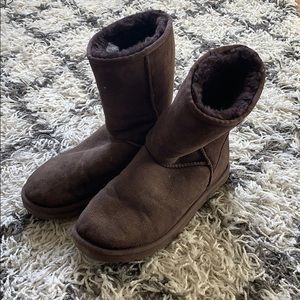 UGG Classic Short Boots